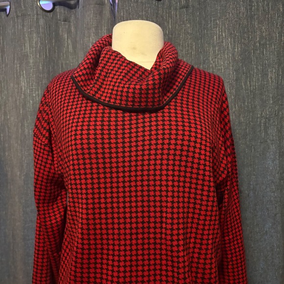 Calvin Klein Sweaters - Calvin Klein Red Black Houndstooth Cowl Neck Tunic Sweater (Women's‎ Large)